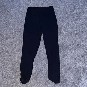 Lulu lemon high waisted leggings with trim on side